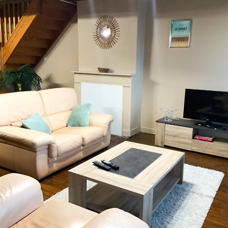 Grand Appartement Idealement Situe 7 Places Desvres Exterior photo