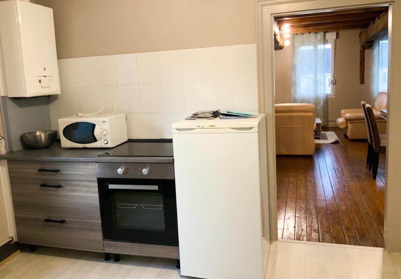 Grand Appartement Idealement Situe 7 Places Desvres Exterior photo